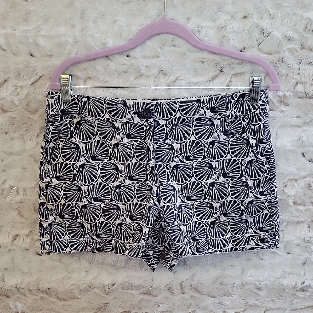 Crown & Ivy Short, Seashells, Cotton Blend, Navy & White, Womens 6, Coastal